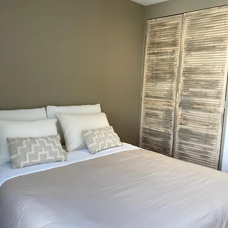 Bed and breakfast Nomade Proche De Cannes Vallauris
